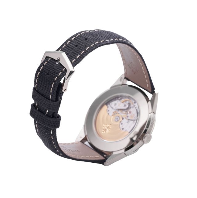 Patek Philippe Calatrava 5226G-001 Image 4